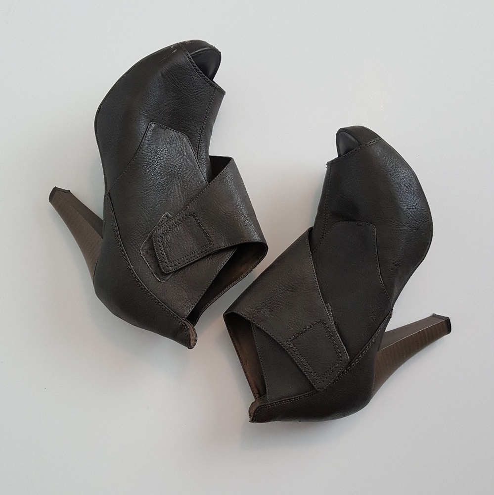 Open toe ankle booties